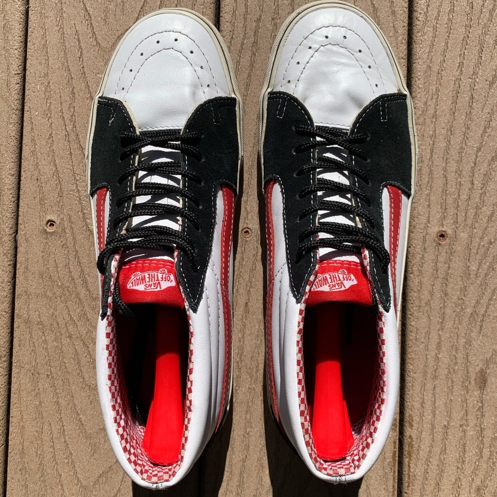 Vans Men's Black and Red Sneakers - Picture 2 of 5